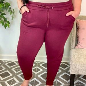 NWOT Zenana 1X joggers burgundy